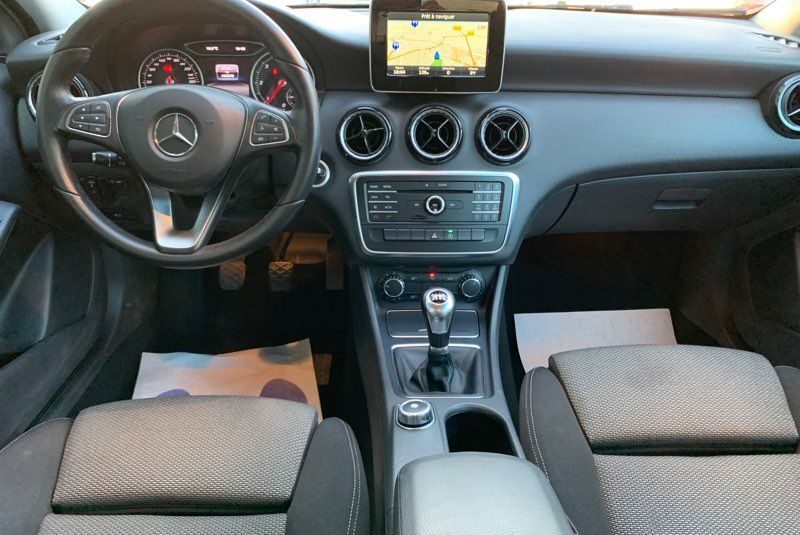 MERCEDES CLASSE A 160D 1ERE MAIN DE 03/2016